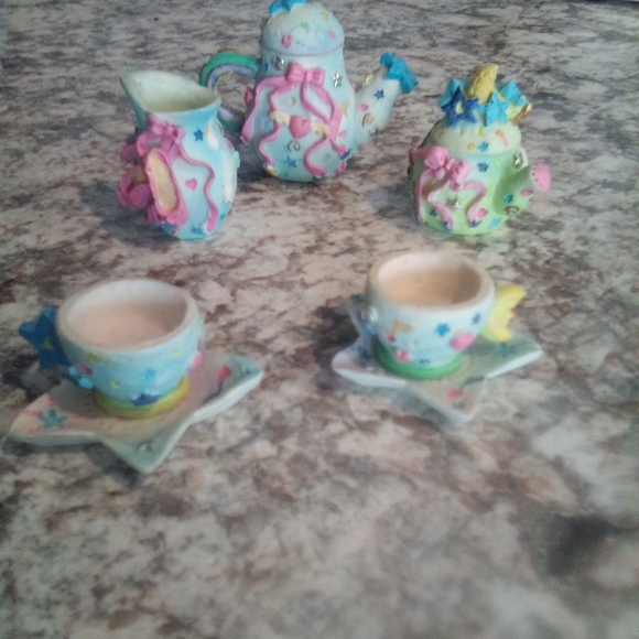 Mini 2 inch ceramic ballerina tea pot set with saucers, cups creamer pitcher - Picture 9 of 9
